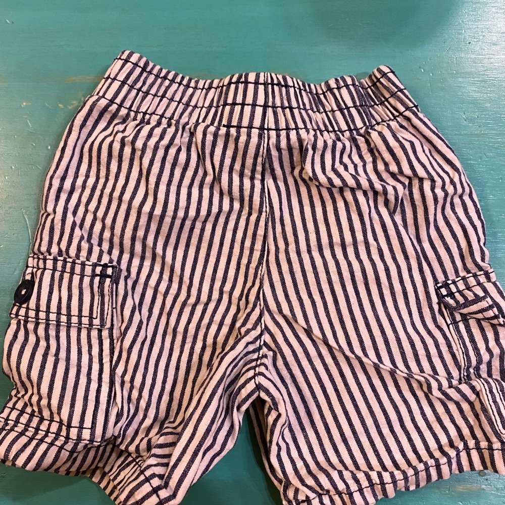 2T Shorts